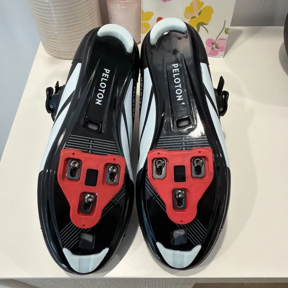 Peloton Cycling Shoes Mn’s US 10.5 EU44 Black Spin Bike New Without Box.